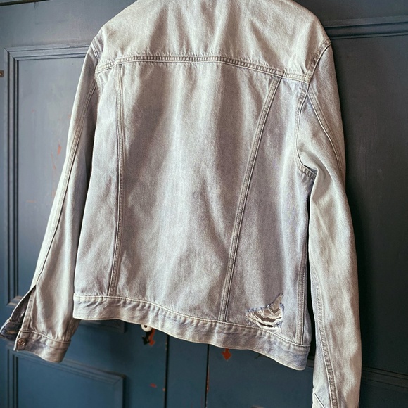 NWOT 7 For All Mankind Distressed Trucker Jacket - Picture 7 of 9